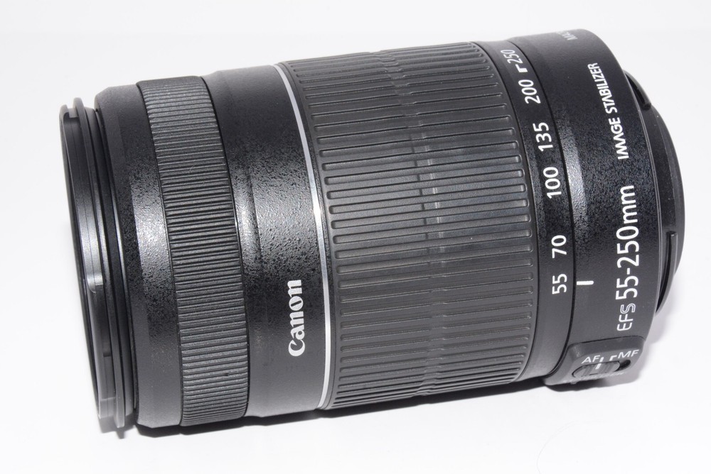 Canon EF-S 55-250mm f4-5.6 IS II Telephoto Zoom Lens from Japan N.MINT #j7403
