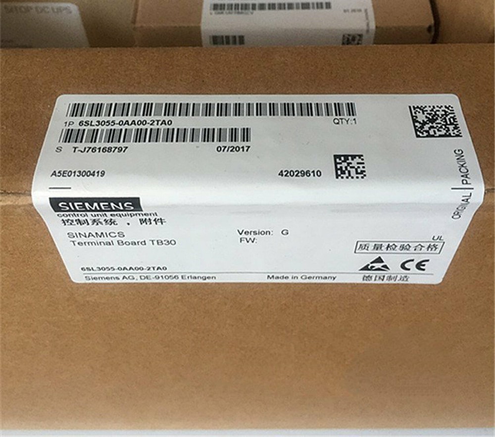 New 6SL3055-0AA00-2TA0 6SL3 055-0AA00-2TA0 In Box Expedited Shipping #F8