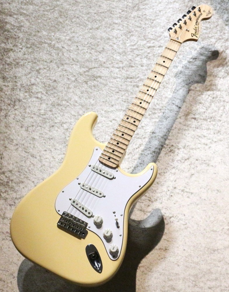 Fender  2022 USED Yngwie Malmsteen Stratocaster Scalloped  JD22022014 3.62Kg