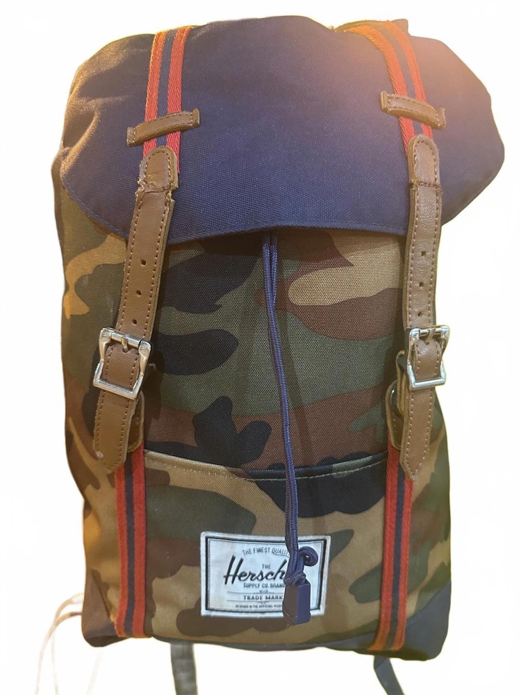 Herschel Retreat Backpack 19.5L Camo Peacoat with 15 Laptop Sleeve NWT
