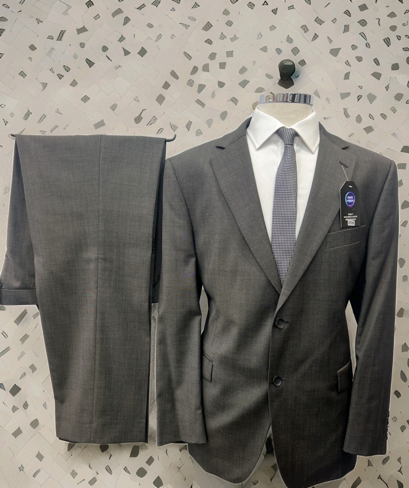 M&S MAN PERFORMANCE Pure Wool Neutral 2-Piece Suit Size 44S Waist 40 Length 31