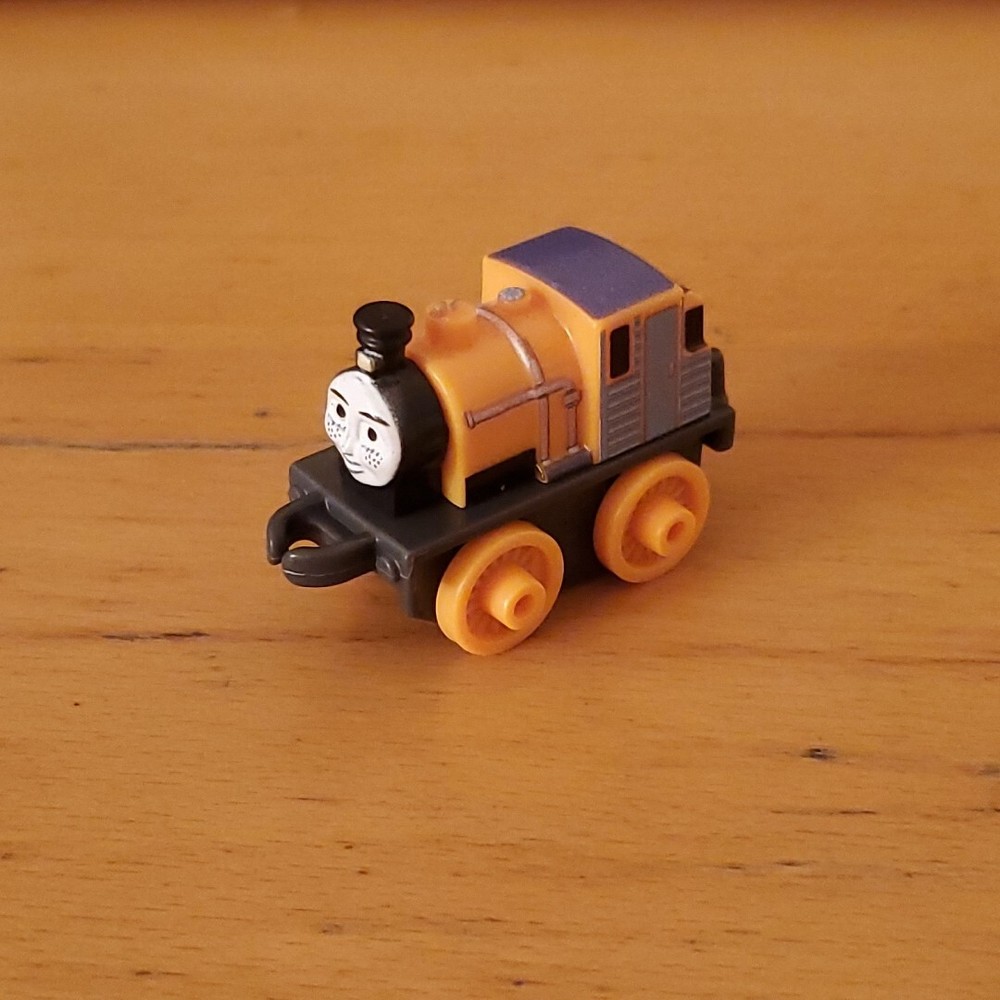 Thomas & Friends Minis Classic Dash Train Toy