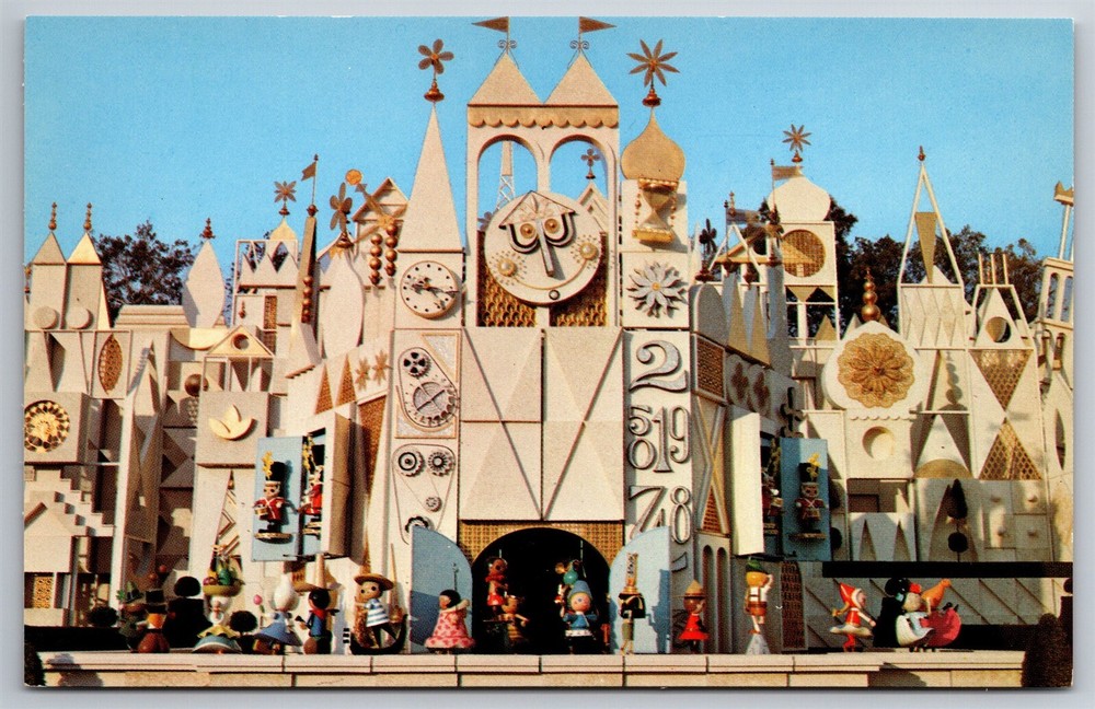 Disneyland Fantasyland Small World Postcard Anaheim California Y3