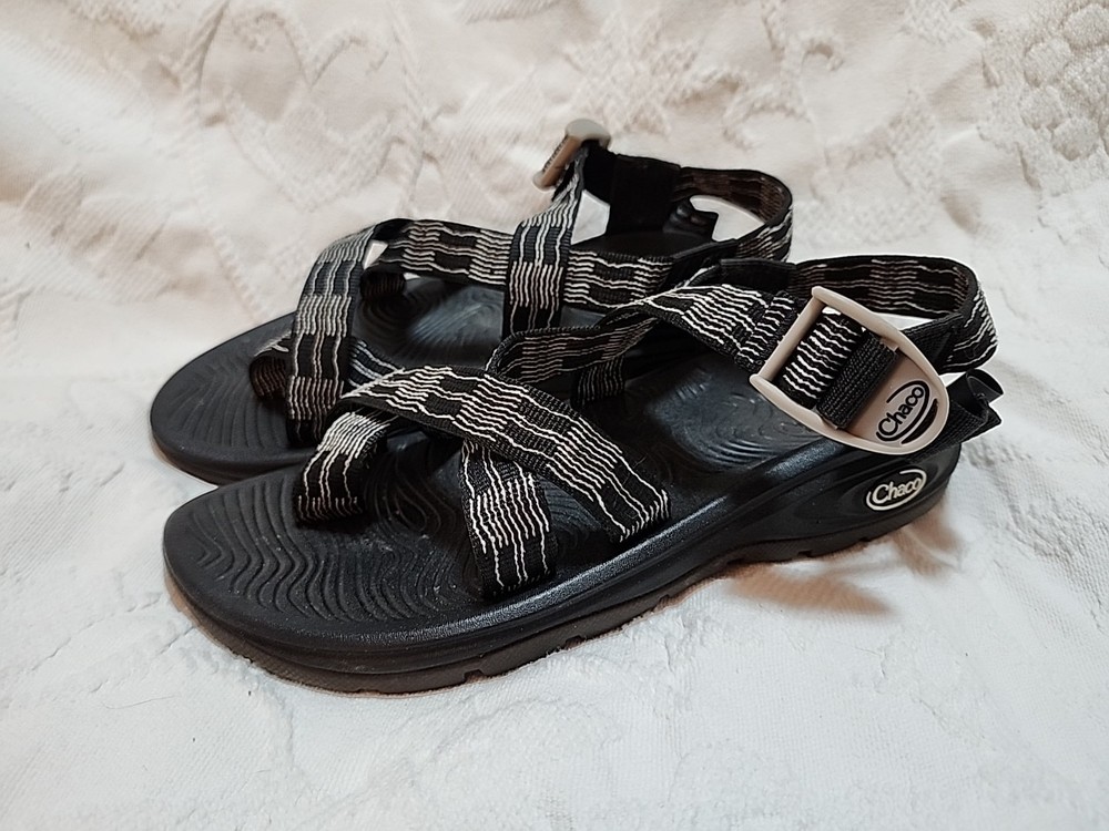 Women's Chaco Z2 Strappy Sandals Black White Size 6 EUC