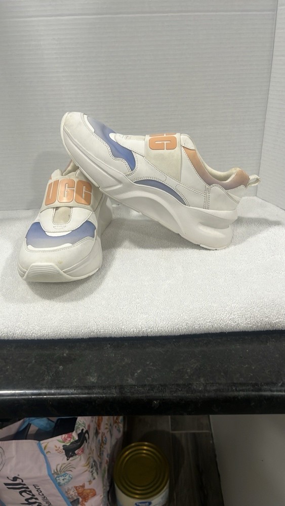UGG Womens Comfortable Shoes in White Tan Blue Preowned