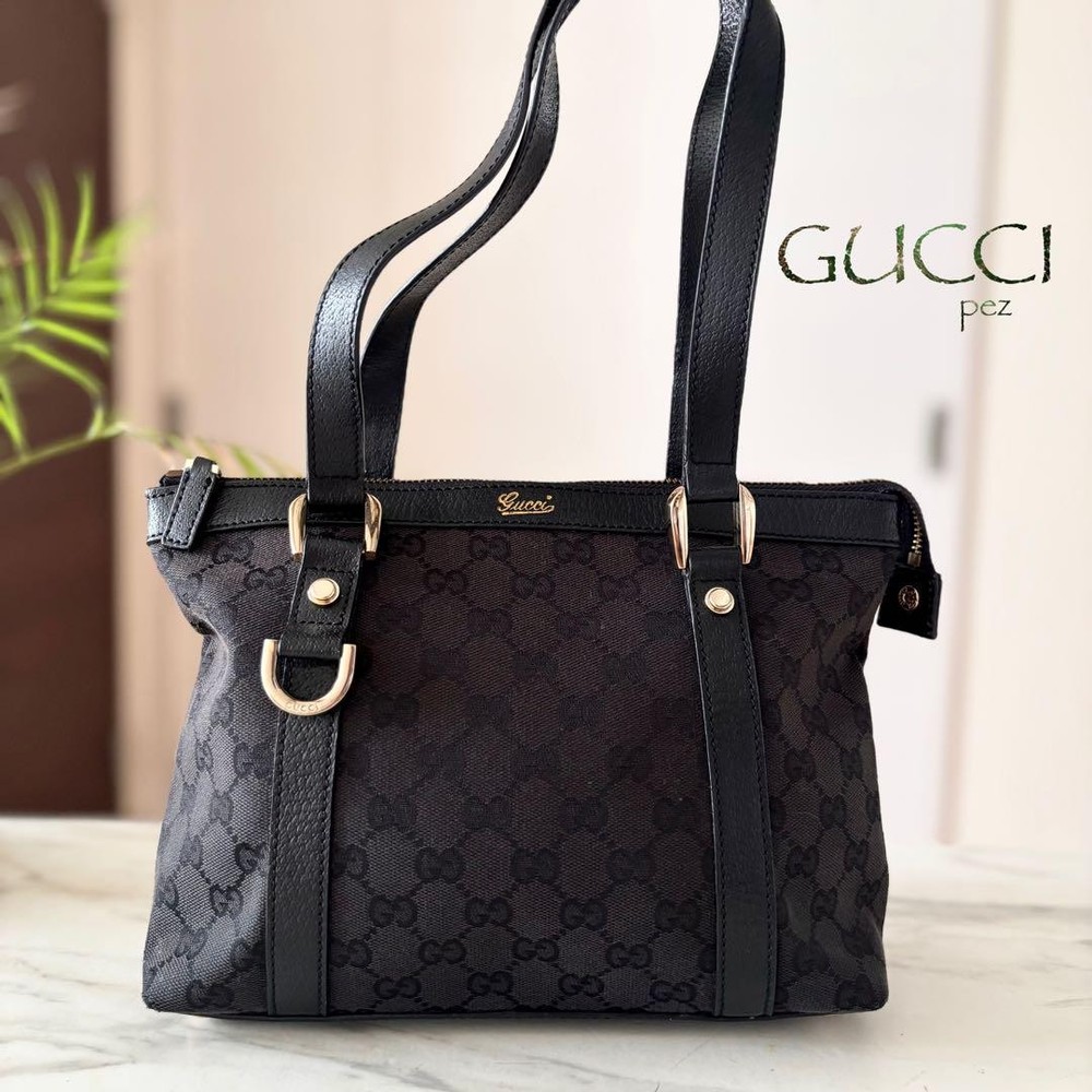 Gucci Leather Tote Bag for Women Stylish Spacious Designer Handbag
