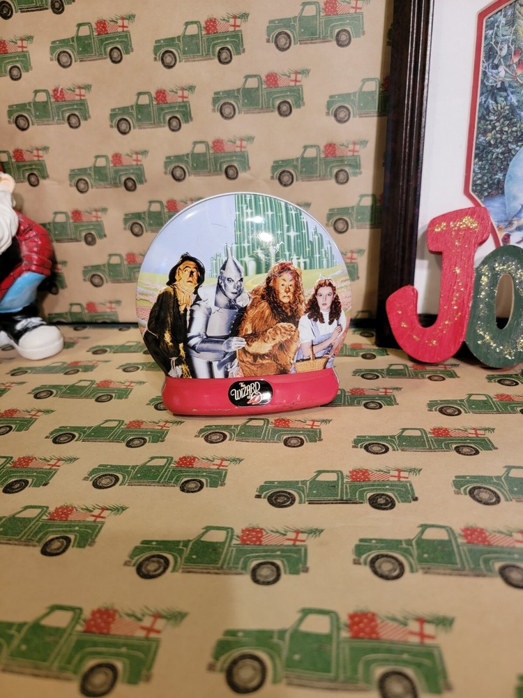 The Wizard Of Oz 2010 Uno Game With Tin Mattel Inc