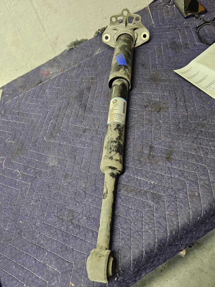 14-18 Jeep Cherokee2014-2018 OEM Used Left Rear Shock Absorber