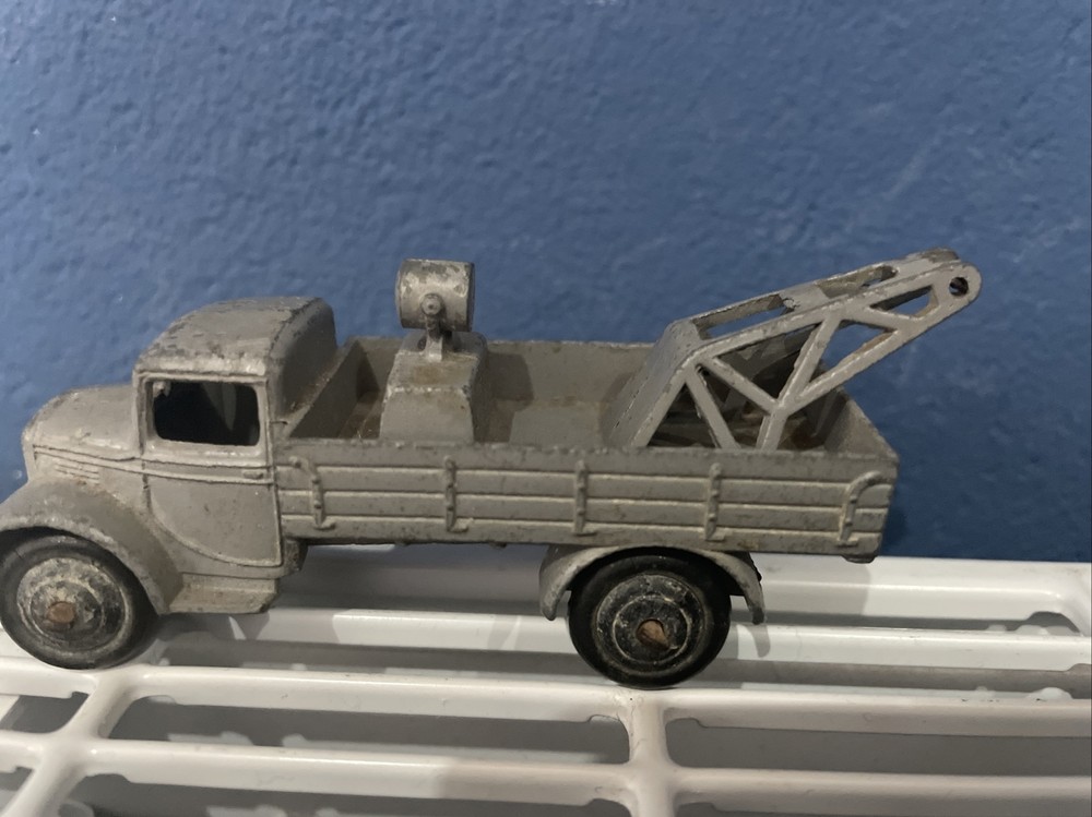 Vintage Dinky Toys 30e Breakdown Lorry 1947-48 Grey with Black Ridged Hubs Small Scale