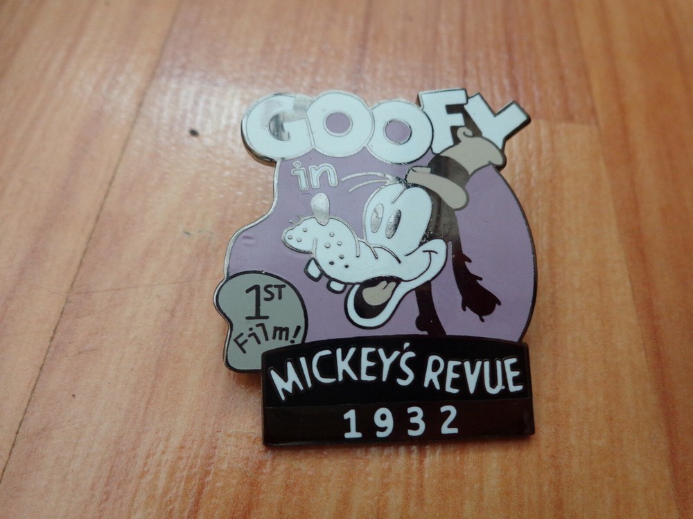 Vintage 1932 Disney Goofy Pin Badge from Mickey's Revue