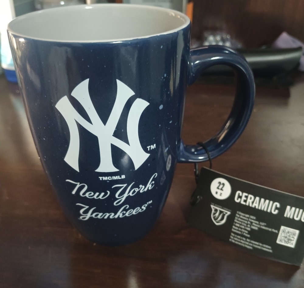New York Yankees 22oz Mug