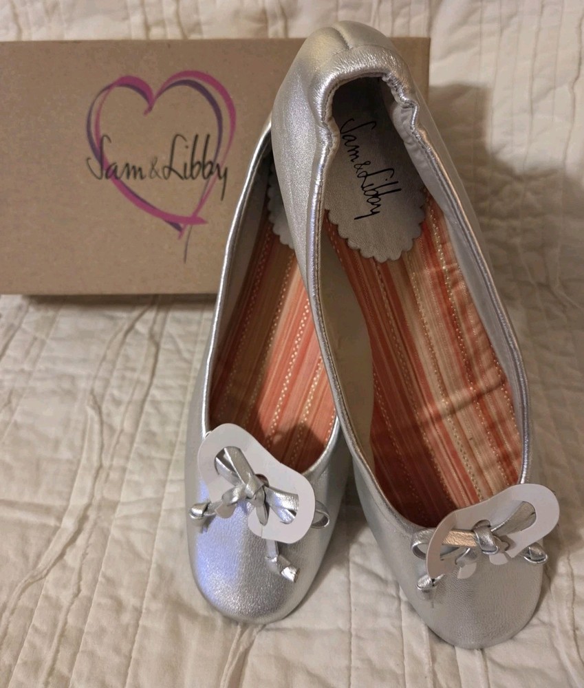 Vintage Sam And Libby Shoes Womens 7.5 Silver W/ Bow Slip On Ballet Flats NIB
