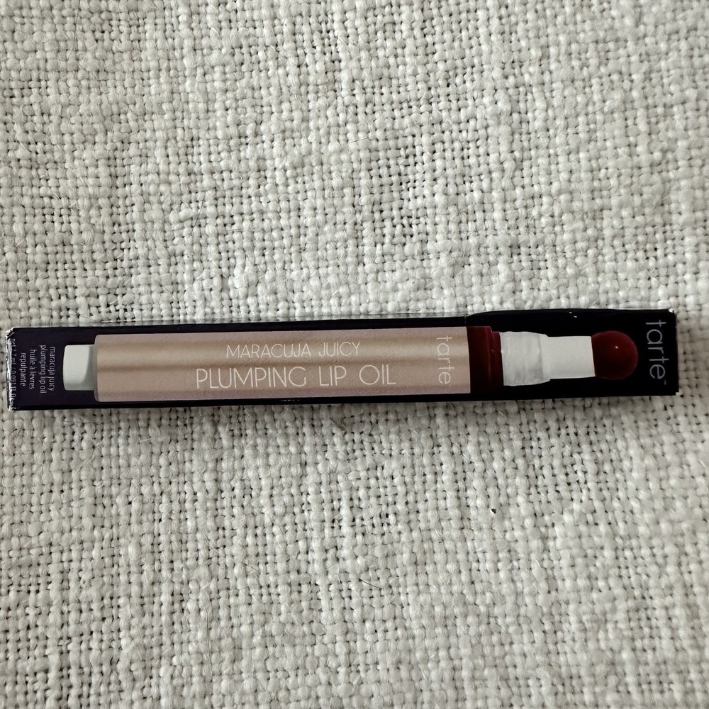 Tarte Maracuja Juicy Plumping Lip Oil in Honeysuckle Full Size New Authentic