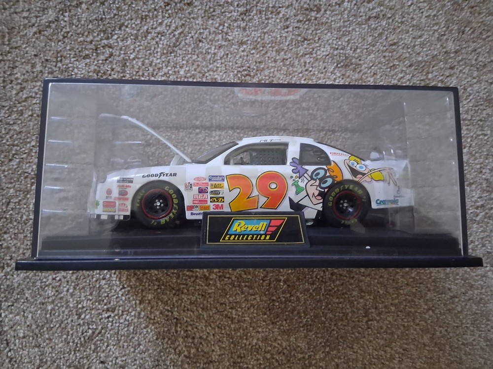 Vintage Racing Champions 1:24 Scale Grissom NASCAR Diecast Car White Cartoon Network