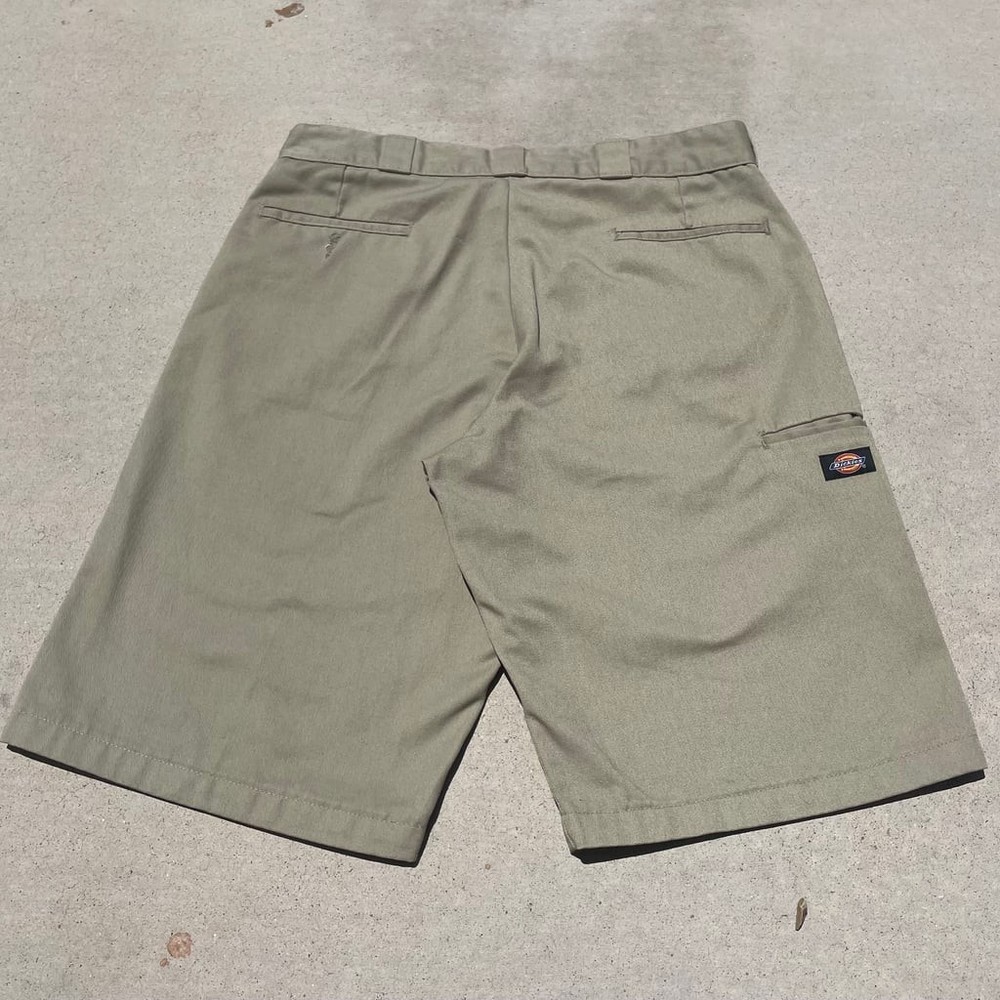 Dickies Mens Relaxed Fit Khaki Chino Shorts Size 34 Waist Casual Loose Fit