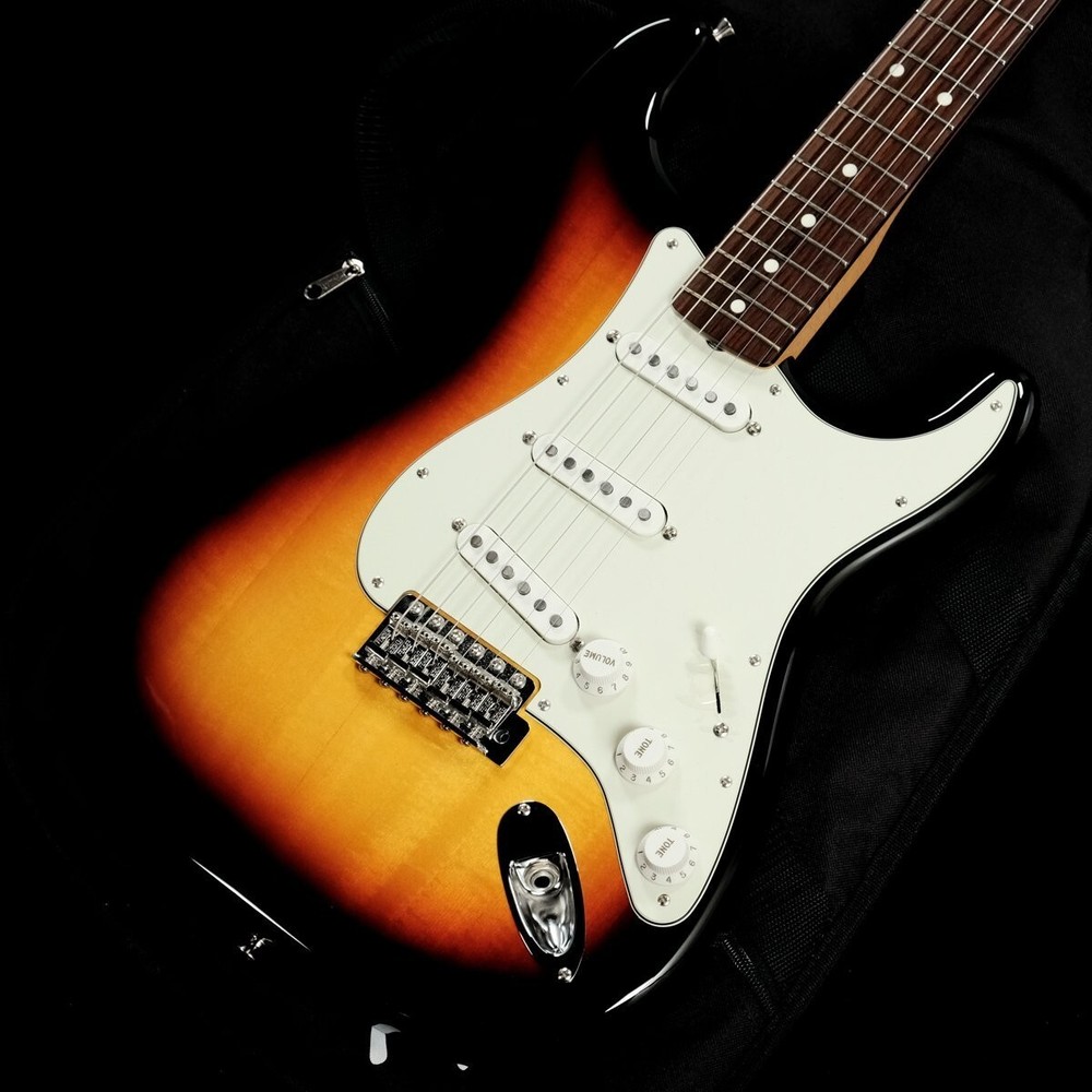 Fender Traditional II 60s Stratocaster 3-Tone Sunburst 2023 Electric guitar