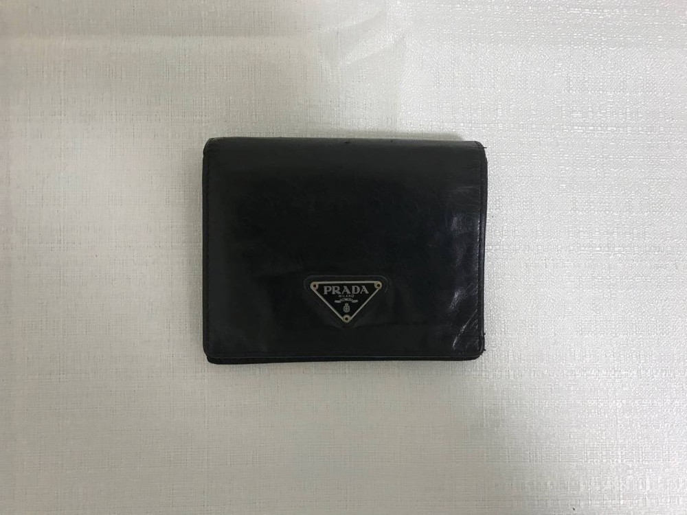 Authentic PRADA Genuine Leather Bi-fold Wallet Black Billfold