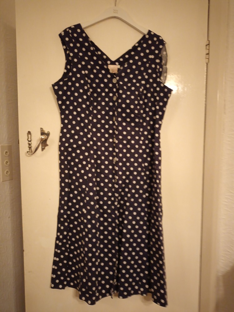 Compliments Navy & White Spot Sleeveless Long Midi Button Front Dress in Size 18