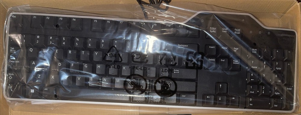 Dell KB813 Smartcard Wired Keyboard in Black - KB813BKUS Model  