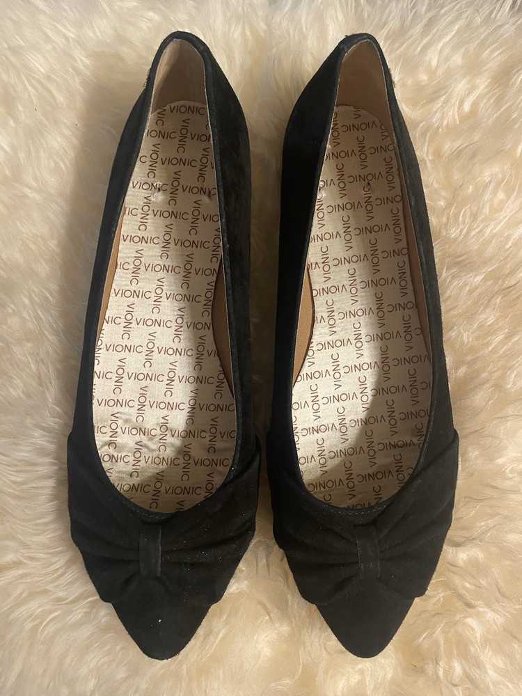 Vionic Black Suede Bow Flats Size 8.5 Brand New