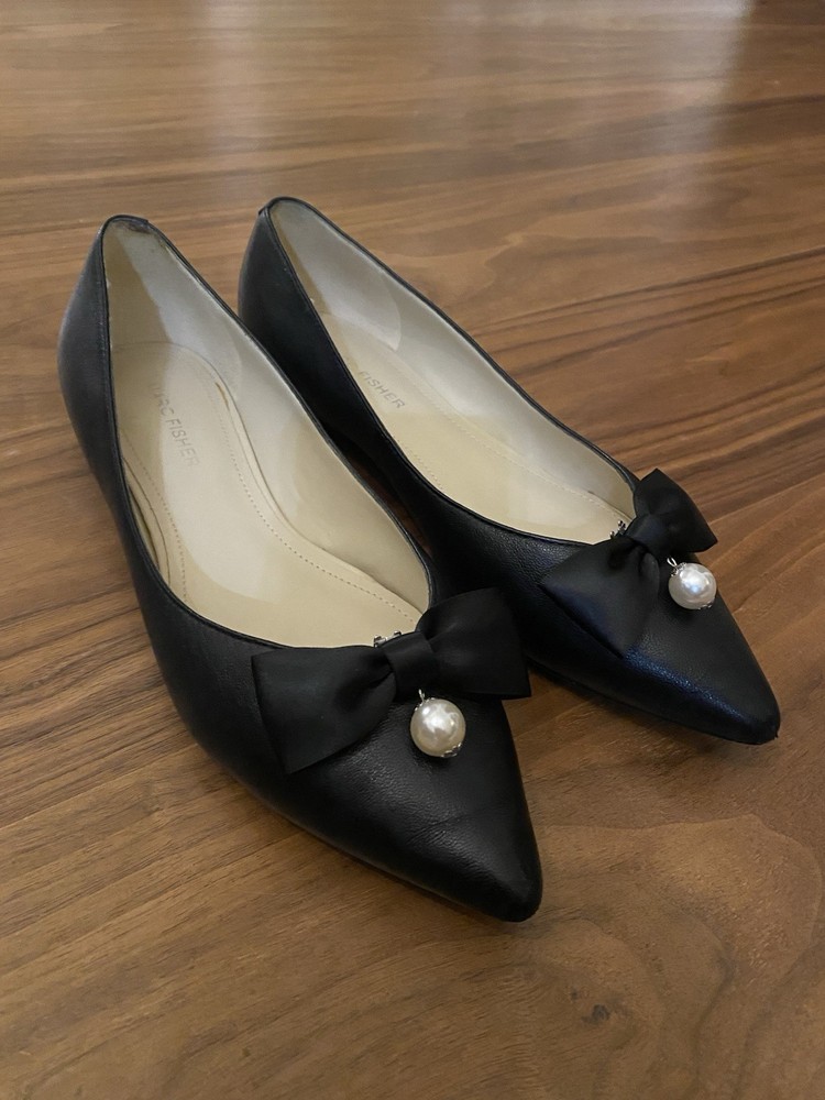 Marc Fisher Womens Black Leather Analia Pointed Toe Flats Bow Pearl Sz 8 Preppy