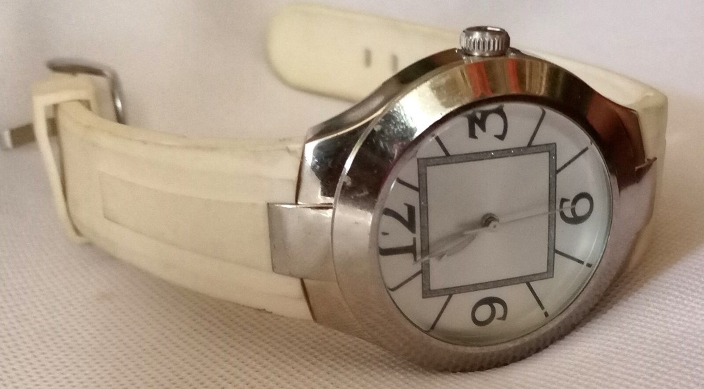 Wrist Watch Women's White 8