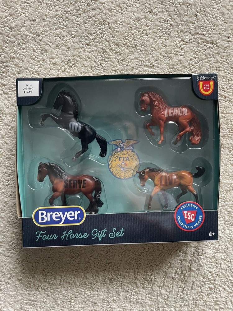 Breyer Stablemates Tractor Supply Co Special Run FFA 4 Horse Gift Set NIB