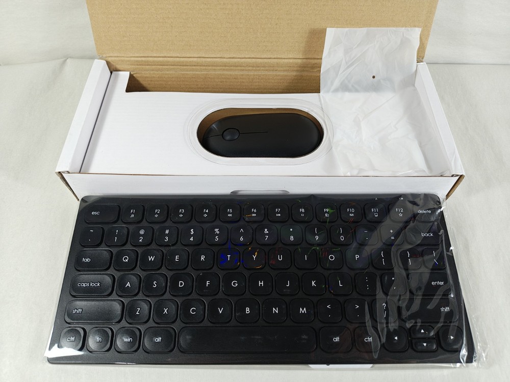 Compact Wireless Keyboard and Mouse Combo with 2.4GHz USB for Quiet PC Use