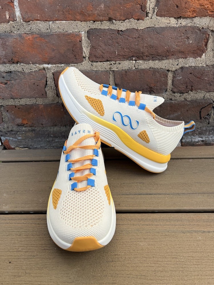 Saysh One Shoes Women Sz 7 Evelyn Runner Running Jog Feminist Lightweight Shoes