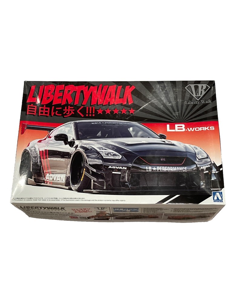 Aoshima 1/24 No.13 Liberty Walk Nissan R35 GT-R Type 2 Ver. 2