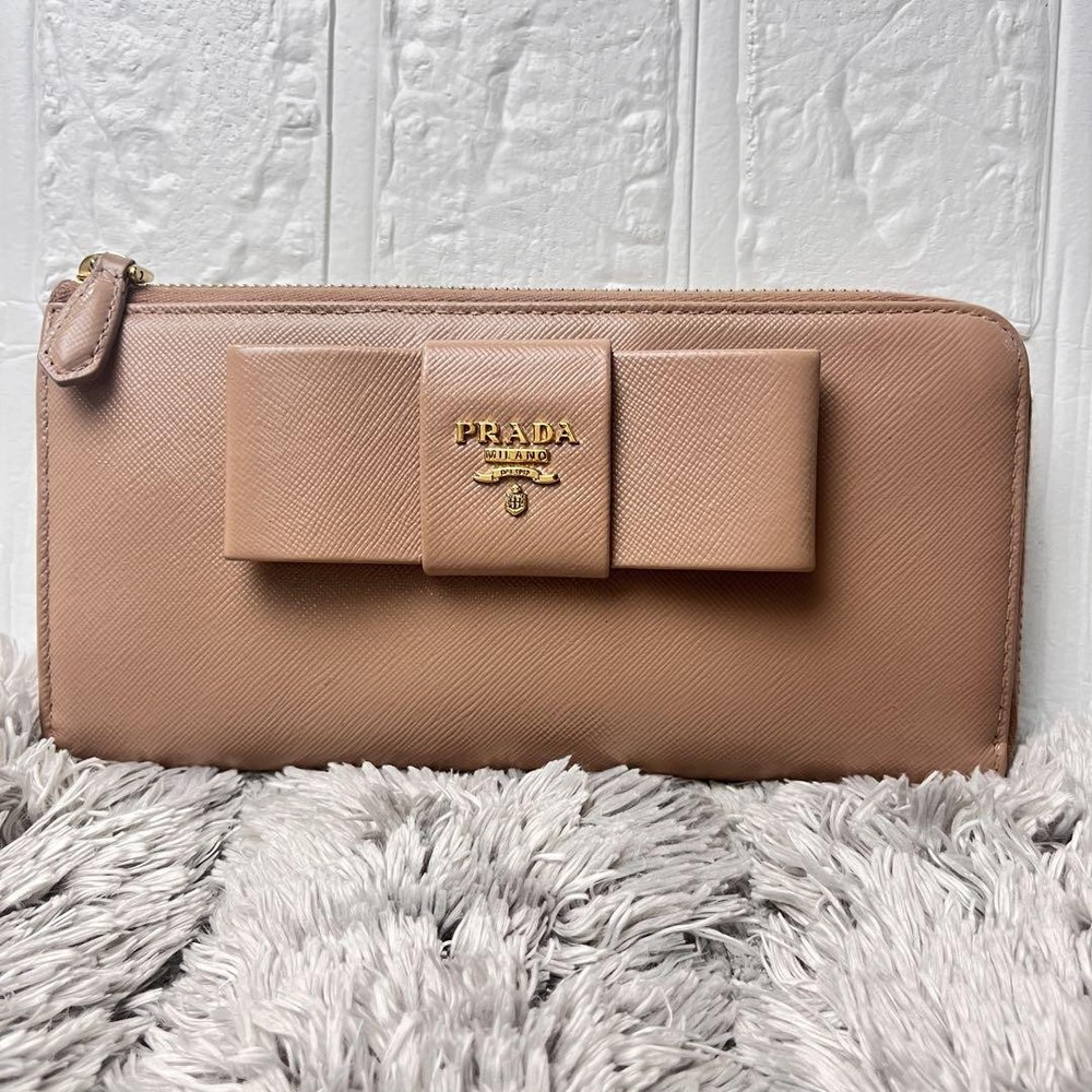 Prada Saffiano Leather Beige Zipper Bifold Long Wallet Pre-Owned