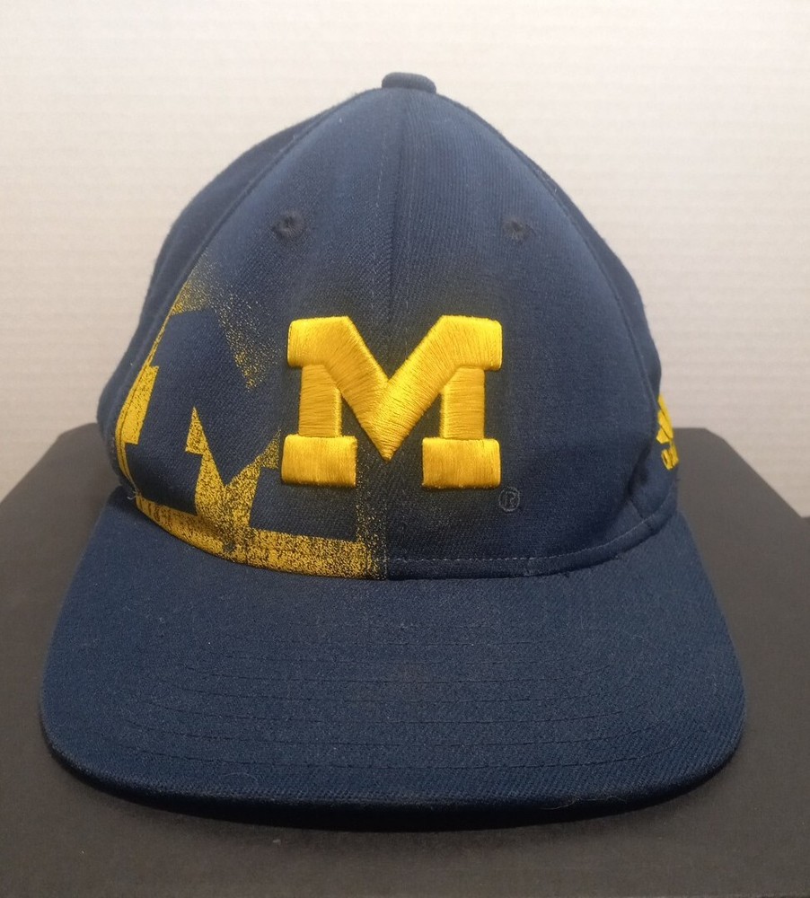 University Of Michigan Adidas Official Team Headwear Hat L/XL FOOTBALL