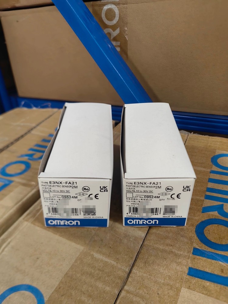 1pcs Omron E3NX-FA21 Photoelectric Sensor