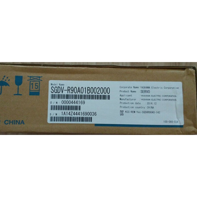 SGDV-R90A01B002000 1PC New Yaskawa Servo Drive SGDV-R90A01B002000