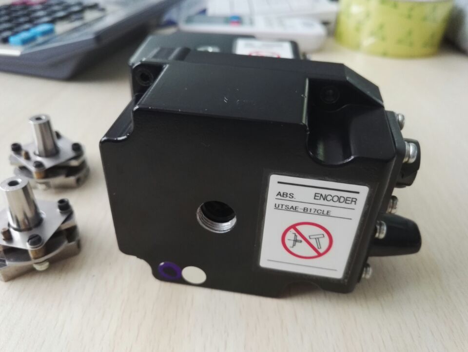 Yaskawa UTSAE-B17CLE Servo Encoder UTSAEB17CLE New In Box