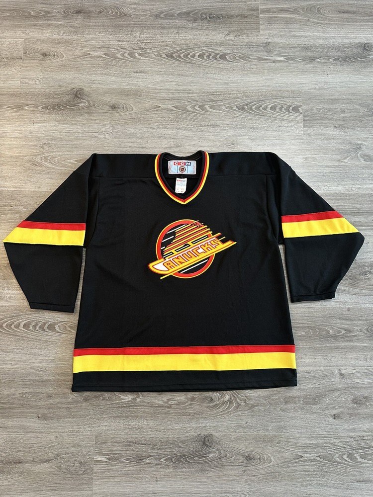 Vintage Vancouver Canucks CCM Black Skate NHL Jersey Men’s XL