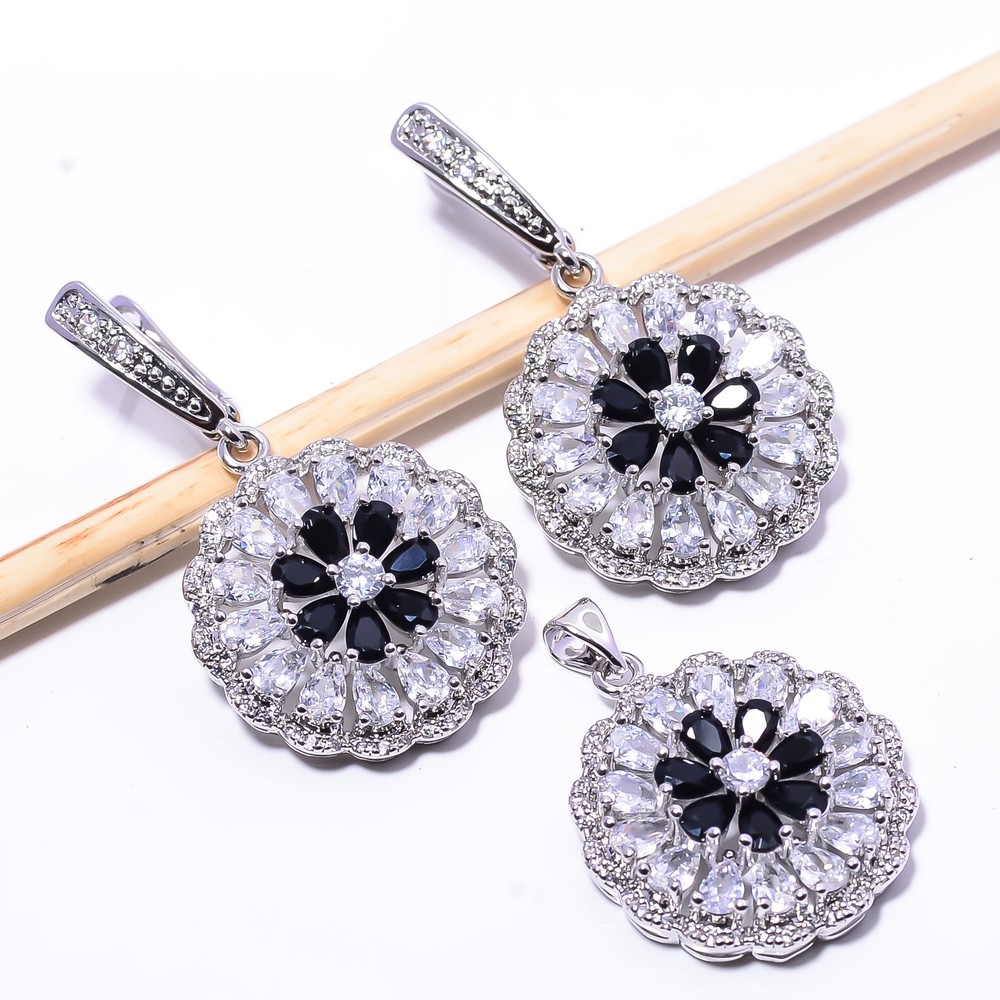 Black Onyx & Cubic Zirconia 925 Sterling Silver Flower Pendant Set 1.76