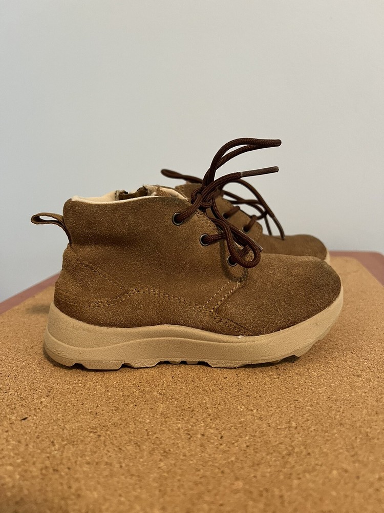 UGG Kids Unisex Canoe III Weather Sneaker Size 9 Waterproof Comfort