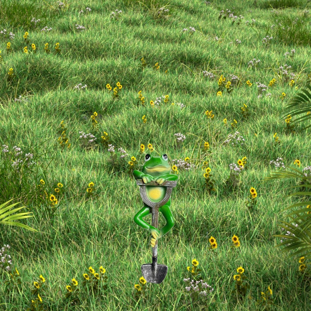 Frog Shovel Ornament Funny Animal Figures Frog Statue for Tabletop Home Yard