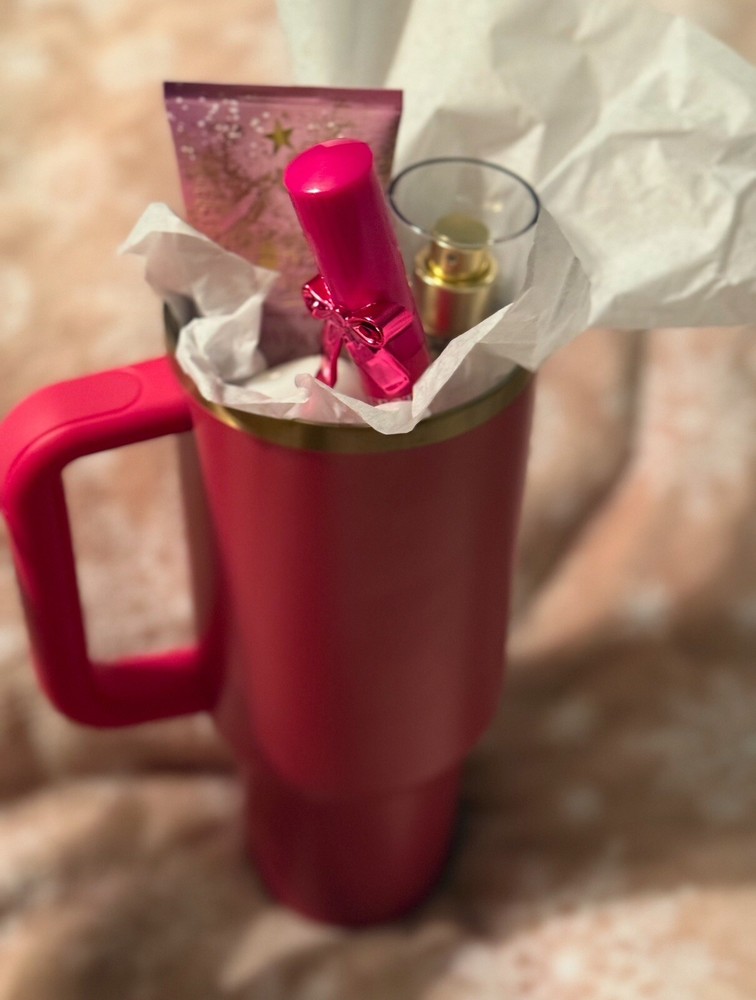 Stanley x Starbucks 40Oz Berry Glitter Pink Tumbler with B&BW Holiday Gift Set 2024