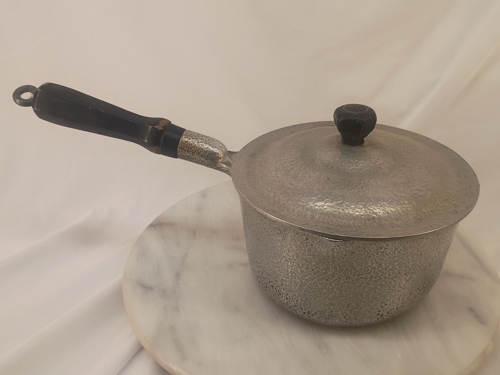 Vintage Club Hammered Aluminum Sauce Pan With Wood Handel 6