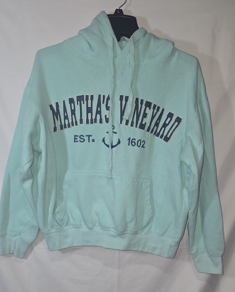 Authentic Martha's Vineyard Sweatshirt Women's Size M Light Blue RN 115299