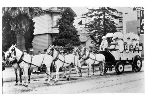 Chamber Of Commerce Float For Los Angeles La Fiesta Parade 1901 Ca - Old Photo
