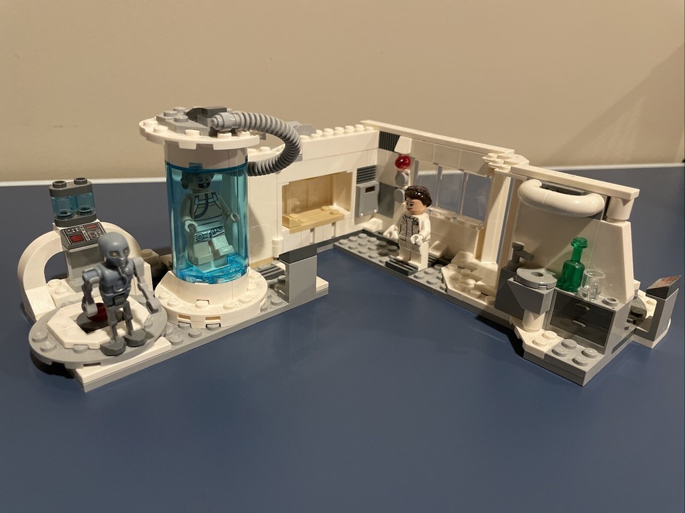 Lego 75203 Star Wars Hoth Medical Chamber: Incomplete