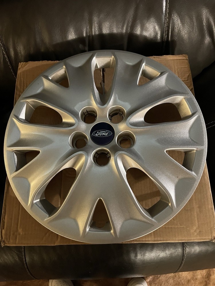 FORD 16IN STEEL WHEEL HUBCAPS 4-PIECE SET