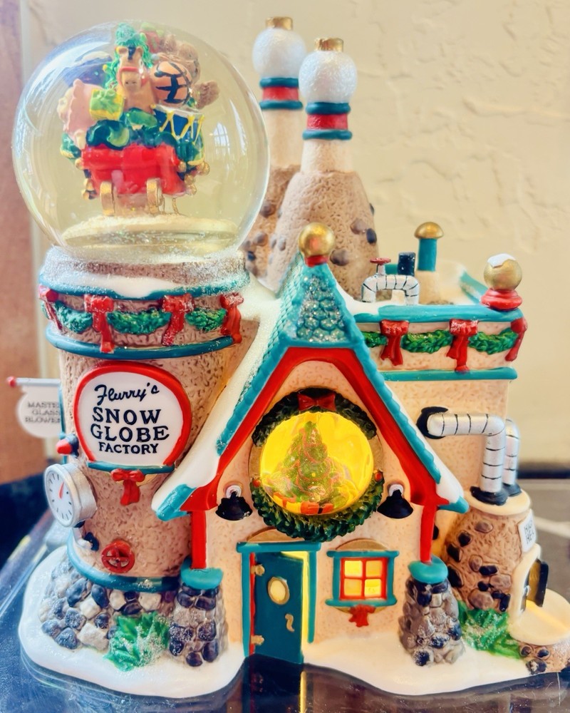 Department 56 North Pole Series Flurrys Snowglobe Maker 56763