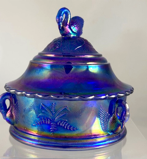 Vintage Purple Carnival Westmoreland Glass Swan Candy Dish with Lid 6 Inch