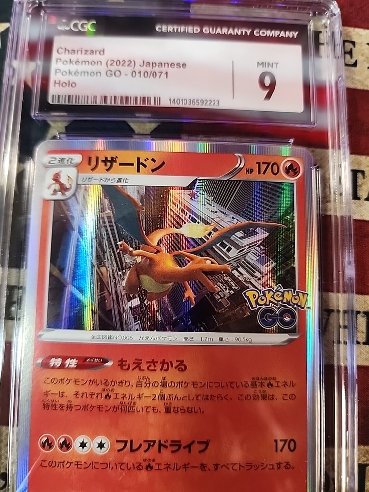CGC Mint 9!! Pokemon GO Charizard Holo - 010/071