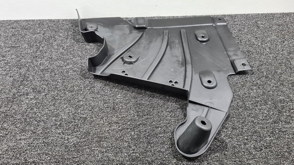 BMW 1 2 SERIES F40 F44 Right Side Lateral Underbody Shield Cover 9883646