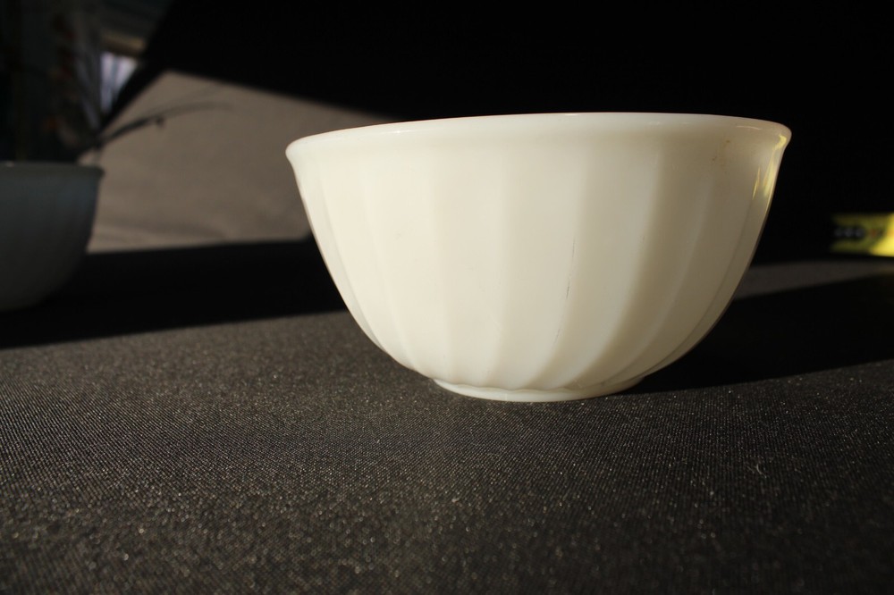 Vintage Anchor Hocking Fire King Swirl Mixing Bowls 6 and 8 Inch